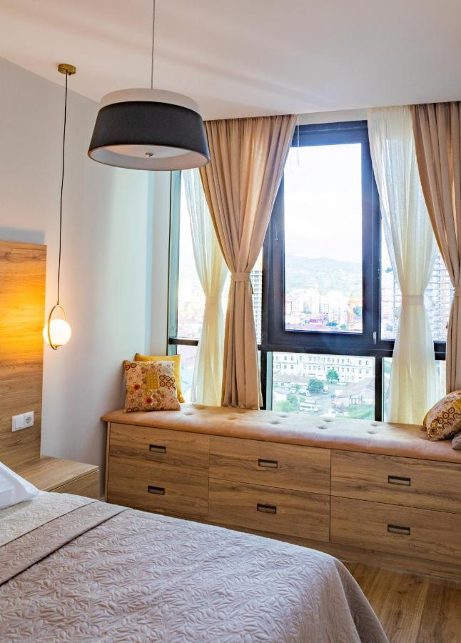 Entire Flat With City Skyline View - Two Bedrooms Batumi Exteriör bild